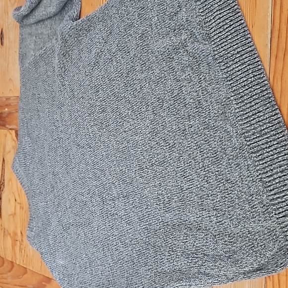 Nirvana sweater EUC Band Graphics - Picture 7 of 7